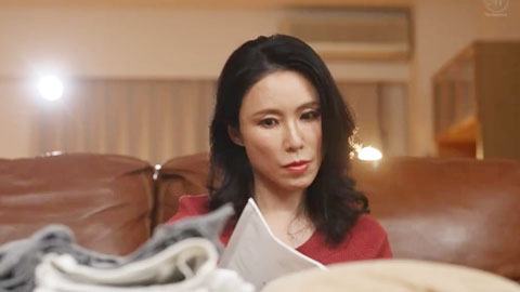 ROE_365_我與最愛的女兒男友，沉溺於激烈痙攣的性愛中_水野優香_中文字幕_002