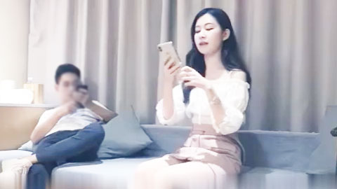 迷妹推荐--女神被爆插到求饶“好大_好胀_好痛_放过我吧”