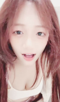 七彩主播活泼嗲气粉萝莉 ，波涛汹涌，裸舞自慰