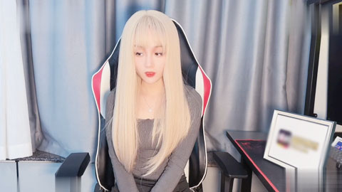 迷妹推荐--校花学妹兼职游戏女主播用身体换取医药费救母亲_十万网红_美酱