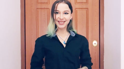 我妻子的秘书勾引了我，而且我喜欢这样