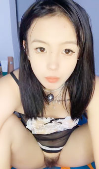 舞蹈校花骚舞，道具狂插自慰~害我狂撸